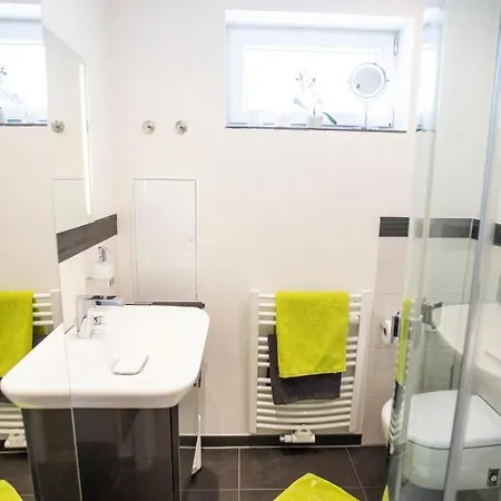 Altstadtjuwel @conny's דירה ברילון